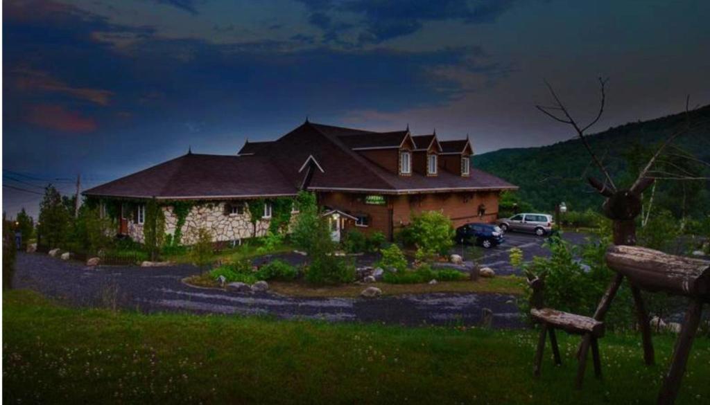 Auberge La Cote D'Or Petite-Riviere-Saint-Francois Eksteriør billede