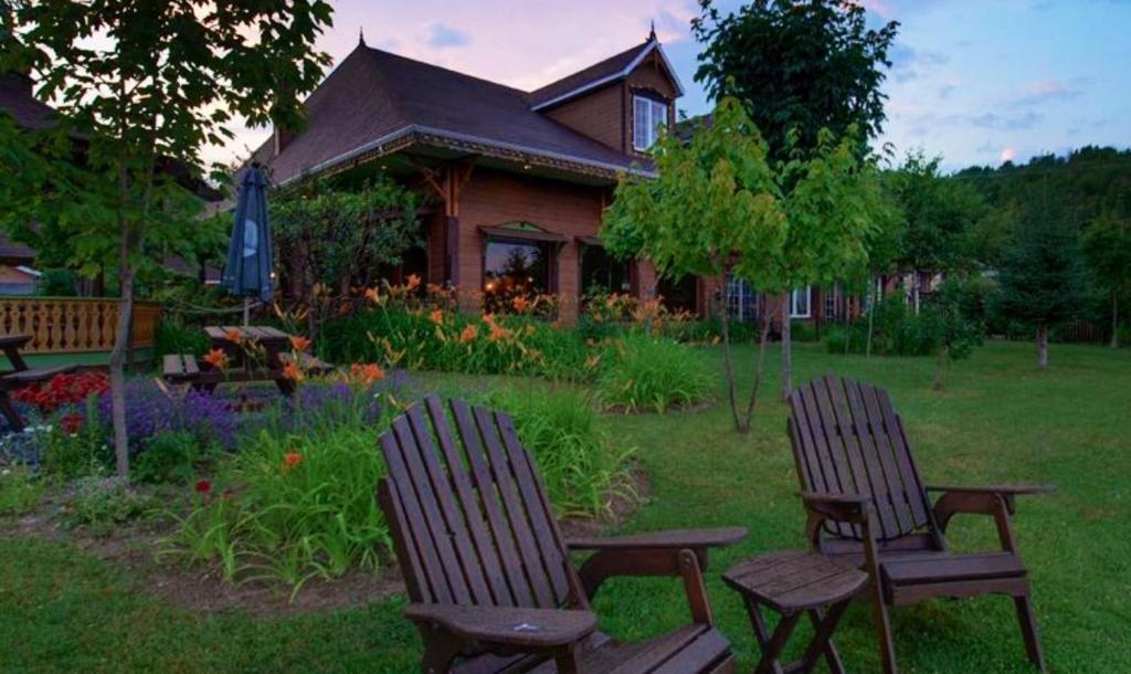 Auberge La Cote D'Or Petite-Riviere-Saint-Francois Eksteriør billede