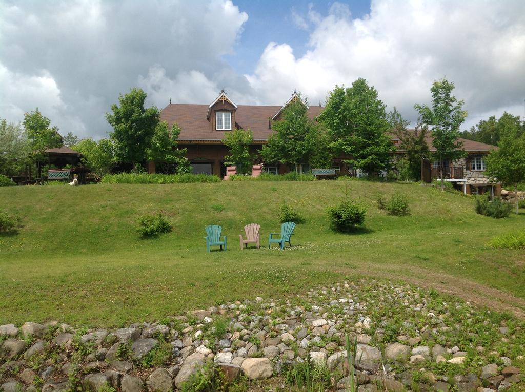 Auberge La Cote D'Or Petite-Riviere-Saint-Francois Eksteriør billede