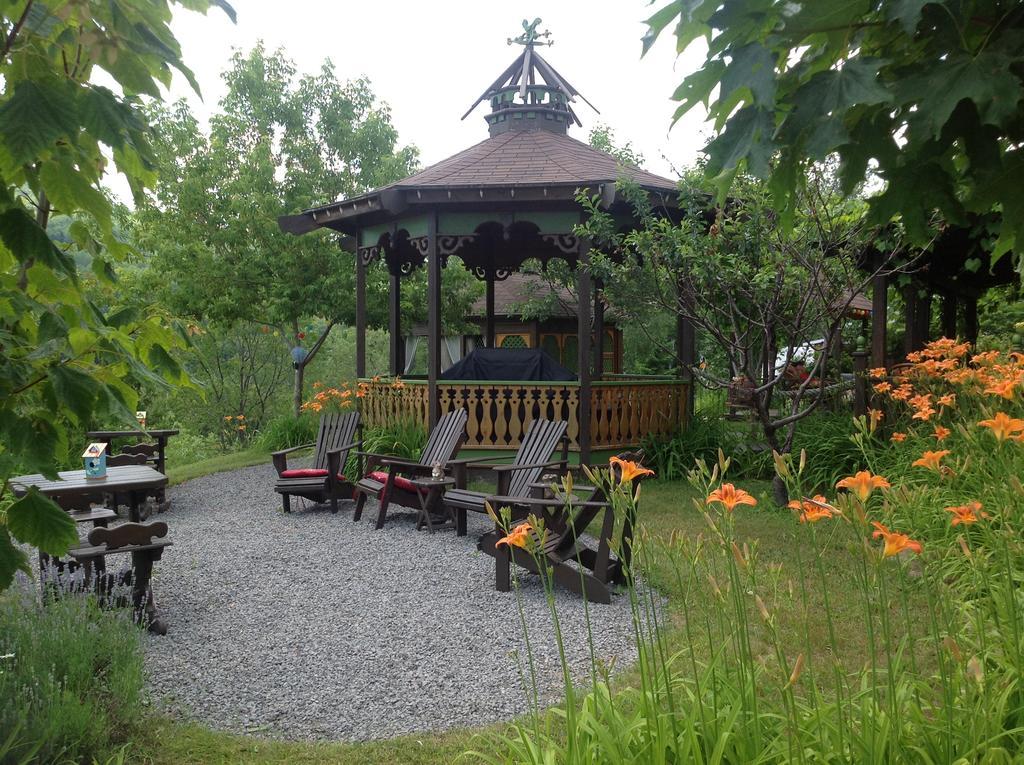 Auberge La Cote D'Or Petite-Riviere-Saint-Francois Eksteriør billede