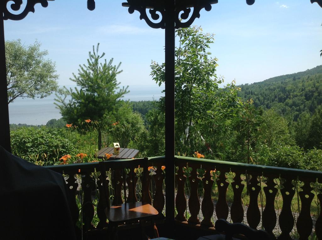 Auberge La Cote D'Or Petite-Riviere-Saint-Francois Eksteriør billede