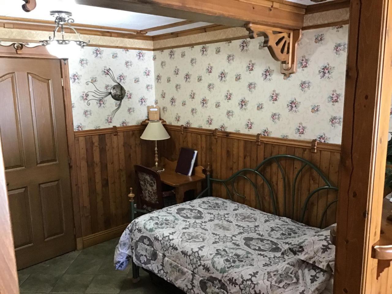 Auberge La Cote D'Or Petite-Riviere-Saint-Francois Eksteriør billede