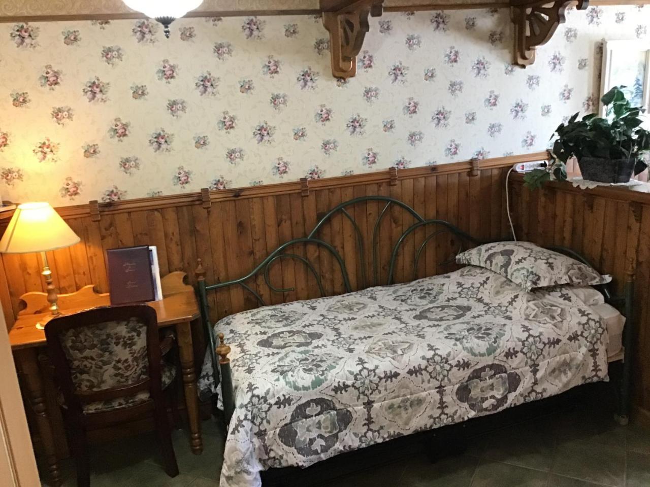 Auberge La Cote D'Or Petite-Riviere-Saint-Francois Eksteriør billede